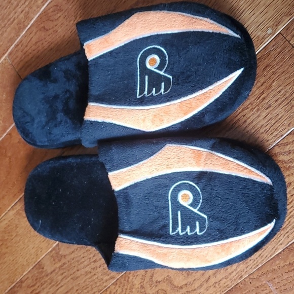 Philadelphia Mens Flyers Plush Slippers XL - Picture 2 of 3